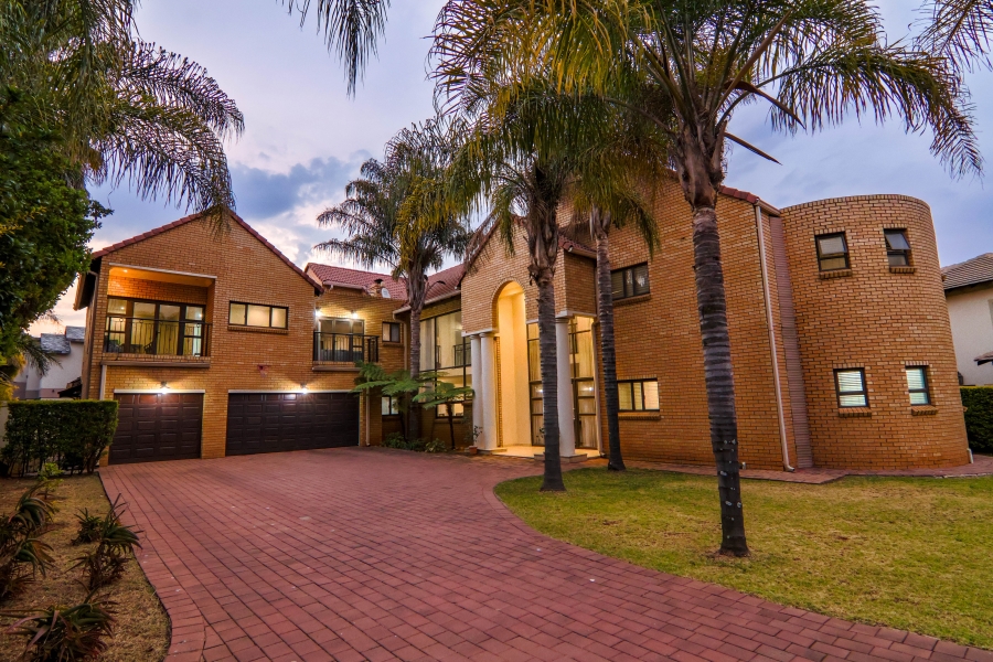 7 Bedroom Property for Sale in Midstream Estate Gauteng