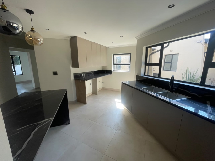 3 Bedroom Property for Sale in Beyers Park Gauteng