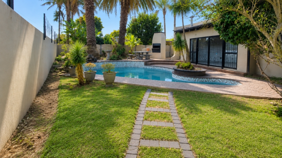 3 Bedroom Property for Sale in Beyers Park Gauteng
