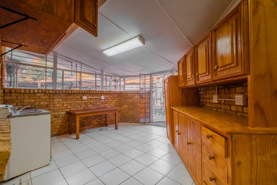 3 Bedroom Property for Sale in Garsfontein Gauteng