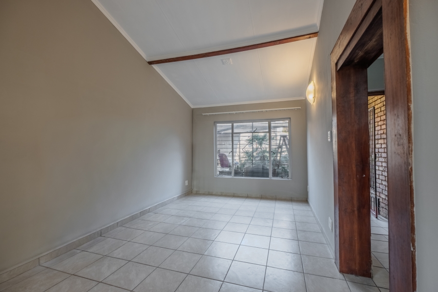 3 Bedroom Property for Sale in Garsfontein Gauteng