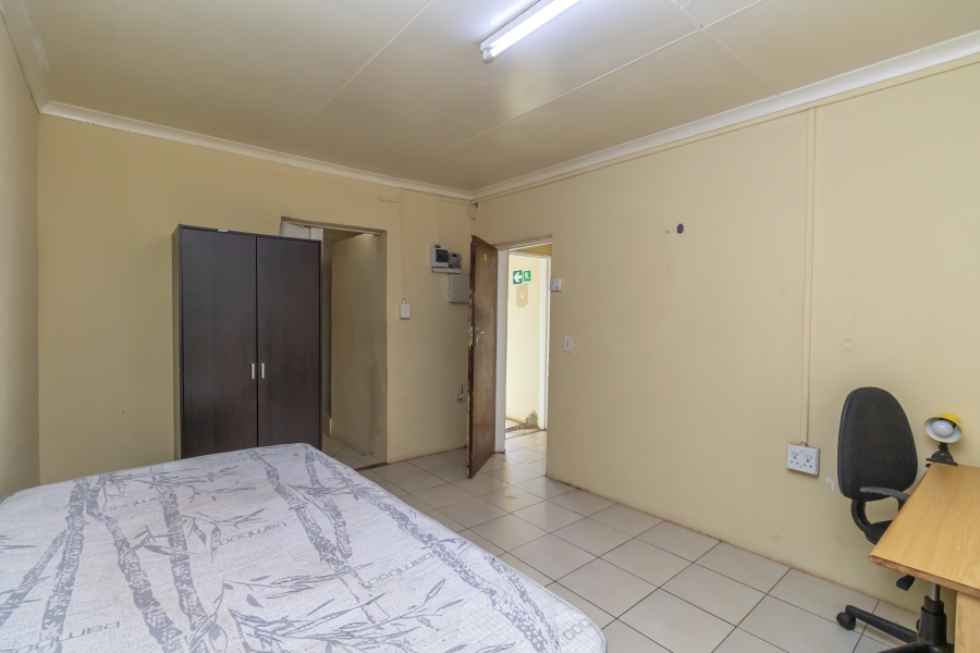 10 Bedroom Property for Sale in Westdene Gauteng