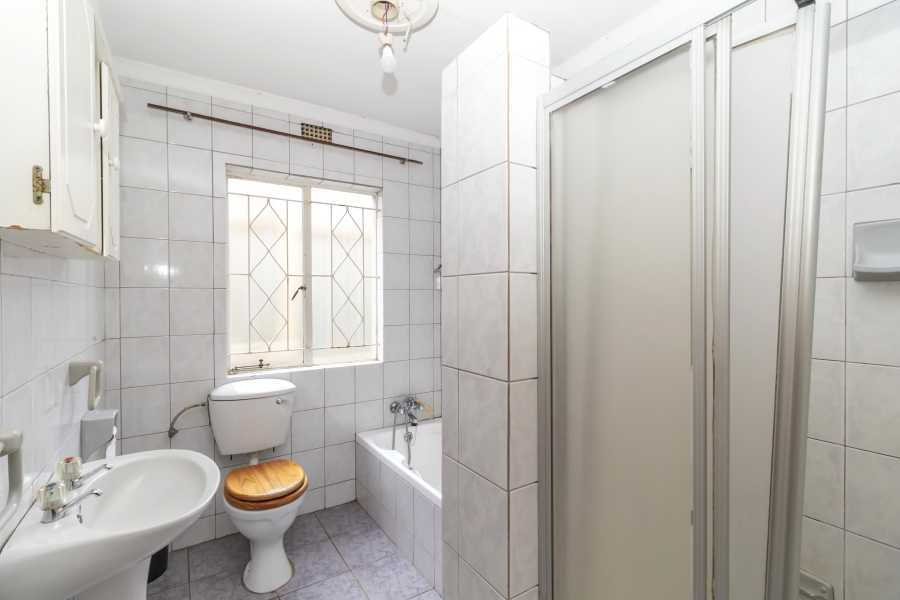 10 Bedroom Property for Sale in Westdene Gauteng