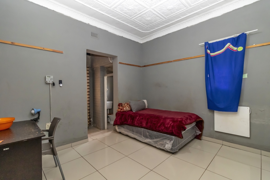 10 Bedroom Property for Sale in Westdene Gauteng