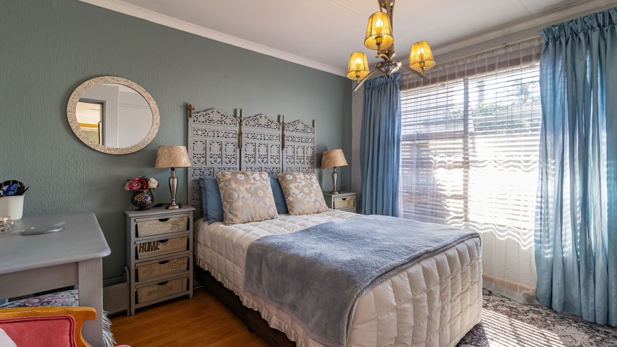 2 Bedroom Property for Sale in Magaliessig Gauteng