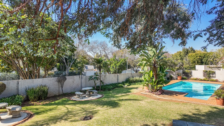 2 Bedroom Property for Sale in Magaliessig Gauteng