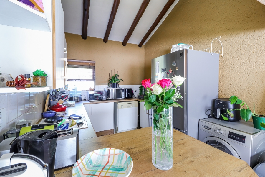 To Let 2 Bedroom Property for Rent in Morningside Gauteng