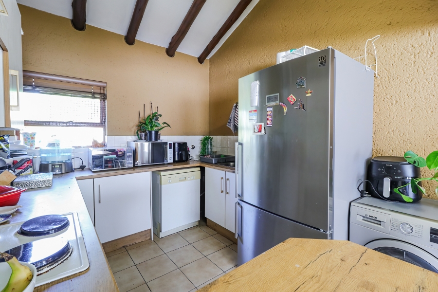 To Let 2 Bedroom Property for Rent in Morningside Gauteng