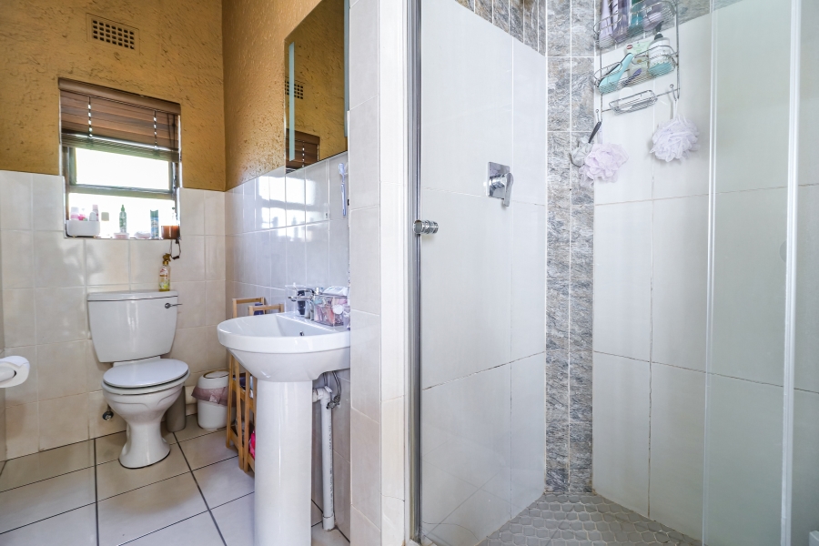 To Let 2 Bedroom Property for Rent in Morningside Gauteng