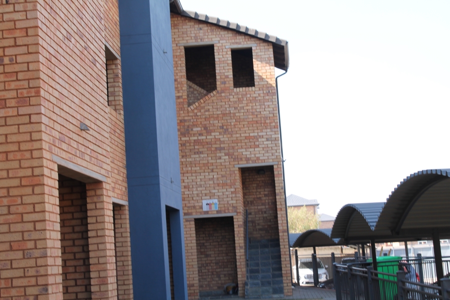 2 Bedroom Property for Sale in Alveda Park Gauteng