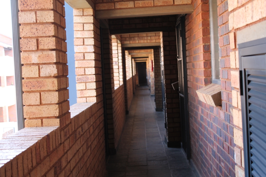 2 Bedroom Property for Sale in Alveda Park Gauteng