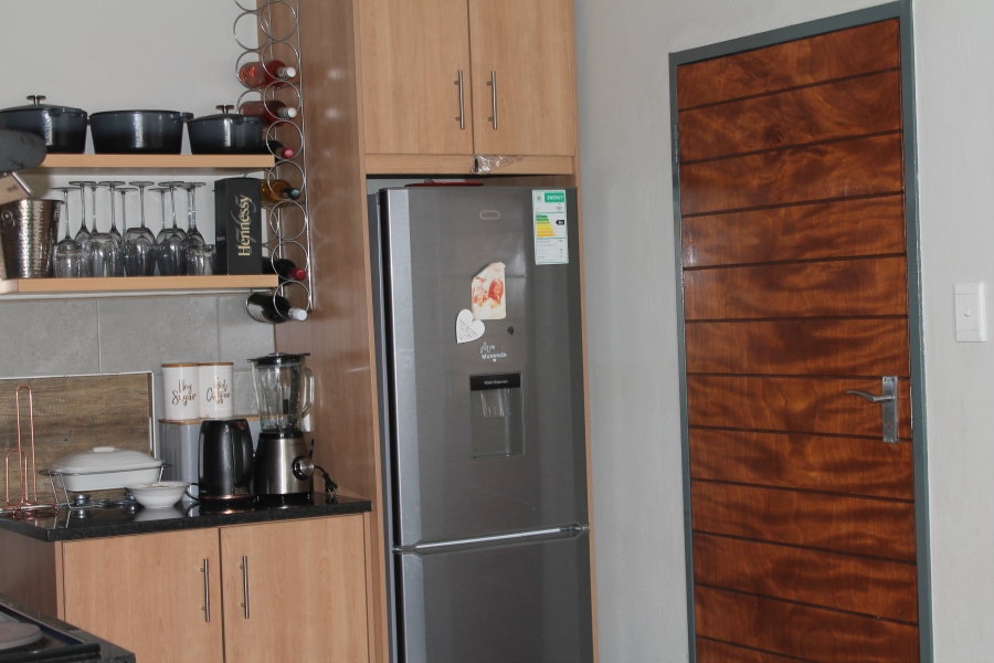 2 Bedroom Property for Sale in Alveda Park Gauteng