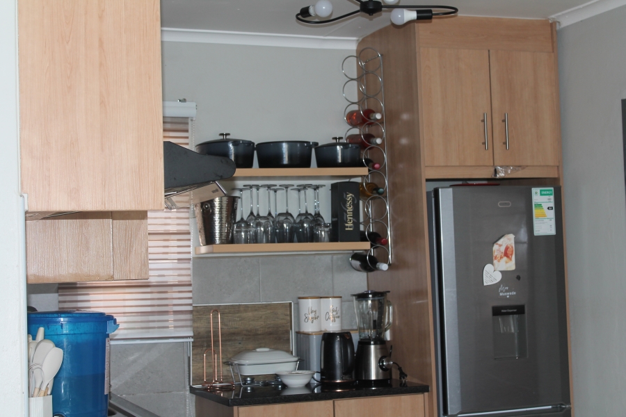 2 Bedroom Property for Sale in Alveda Park Gauteng