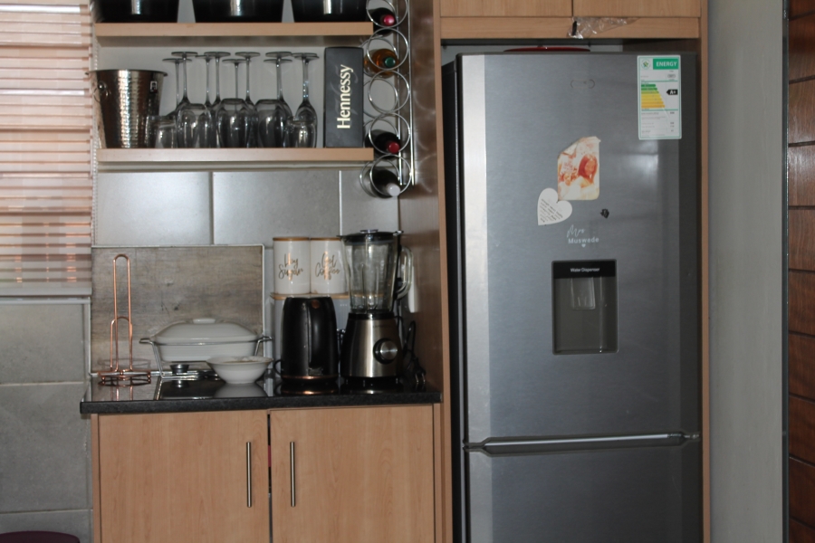 2 Bedroom Property for Sale in Alveda Park Gauteng