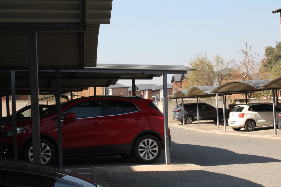 2 Bedroom Property for Sale in Alveda Park Gauteng