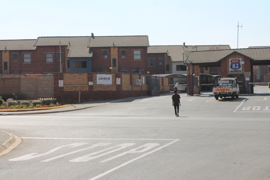 2 Bedroom Property for Sale in Alveda Park Gauteng