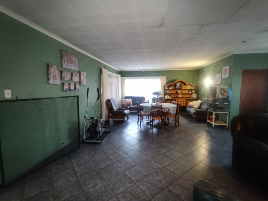 4 Bedroom Property for Sale in Vanderbijlpark CE 2 Gauteng
