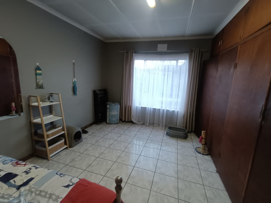 4 Bedroom Property for Sale in Vanderbijlpark CE 2 Gauteng