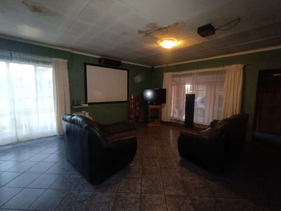 4 Bedroom Property for Sale in Vanderbijlpark CE 2 Gauteng