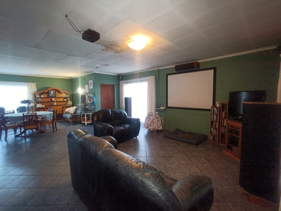 4 Bedroom Property for Sale in Vanderbijlpark CE 2 Gauteng