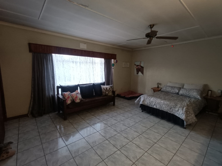 4 Bedroom Property for Sale in Vanderbijlpark CE 2 Gauteng