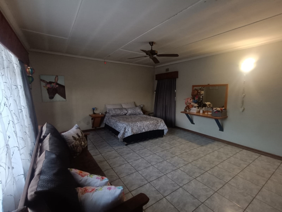4 Bedroom Property for Sale in Vanderbijlpark CE 2 Gauteng