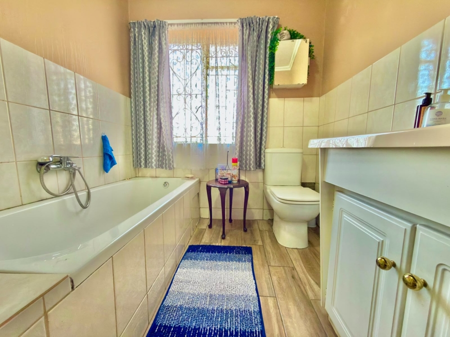 To Let 3 Bedroom Property for Rent in Brakpan Central Gauteng