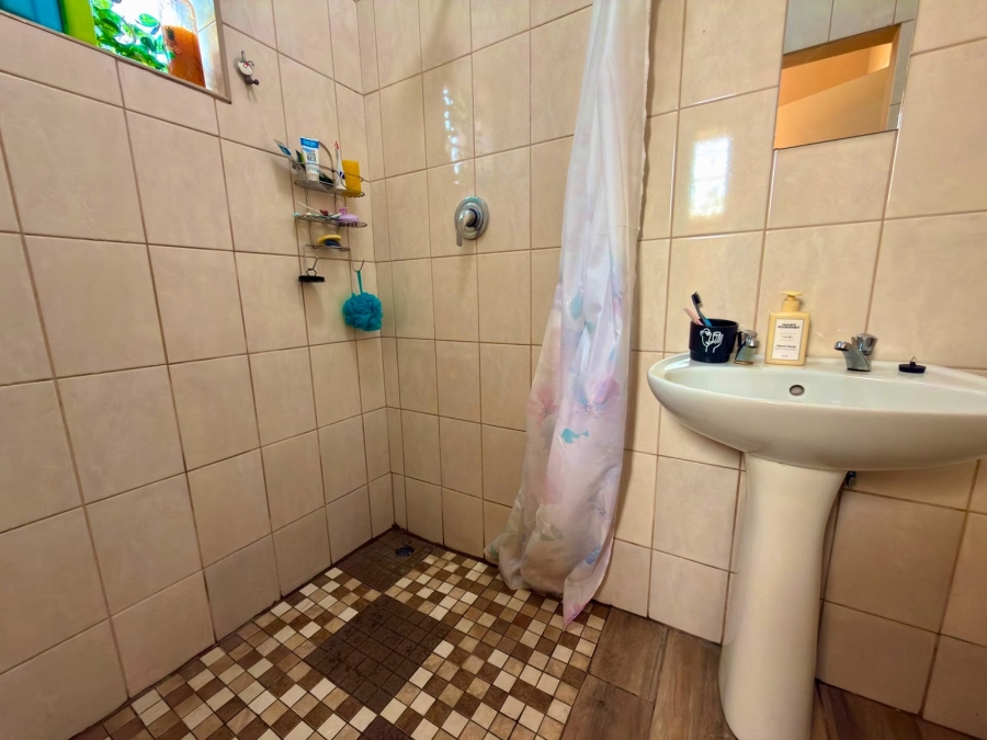 To Let 3 Bedroom Property for Rent in Brakpan Central Gauteng