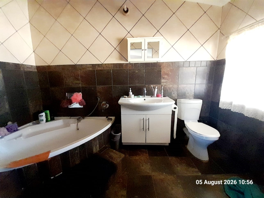 4 Bedroom Property for Sale in Pretoria North Gauteng