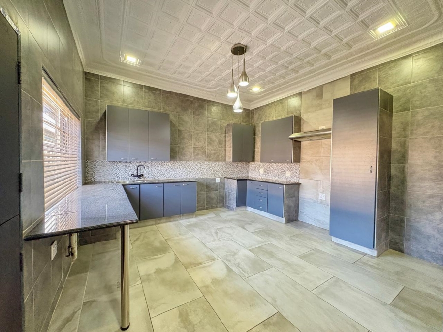 3 Bedroom Property for Sale in Brakpan Central Gauteng