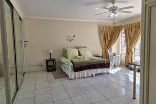 5 Bedroom Property for Sale in Glen Marais Gauteng