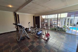 5 Bedroom Property for Sale in Glen Marais Gauteng