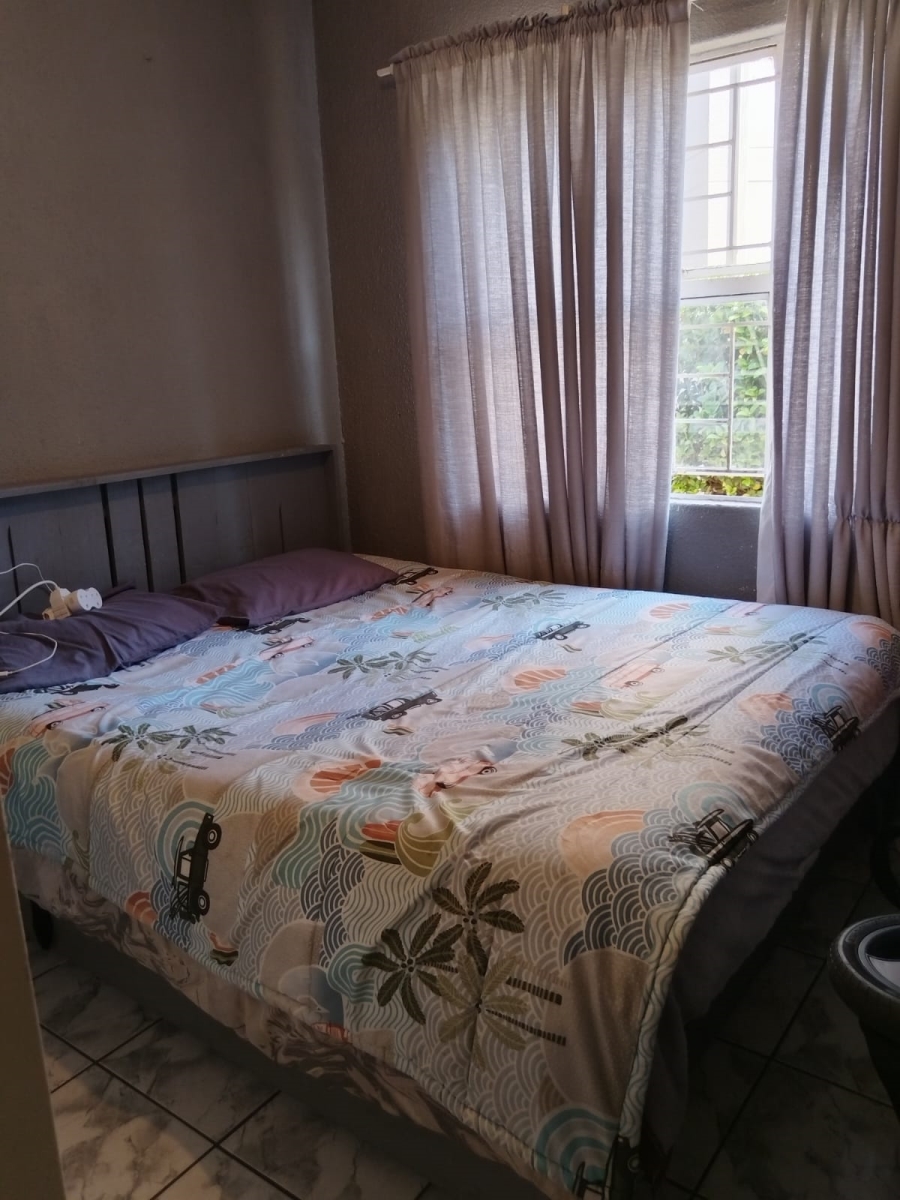 To Let 2 Bedroom Property for Rent in Bonaero Park Gauteng