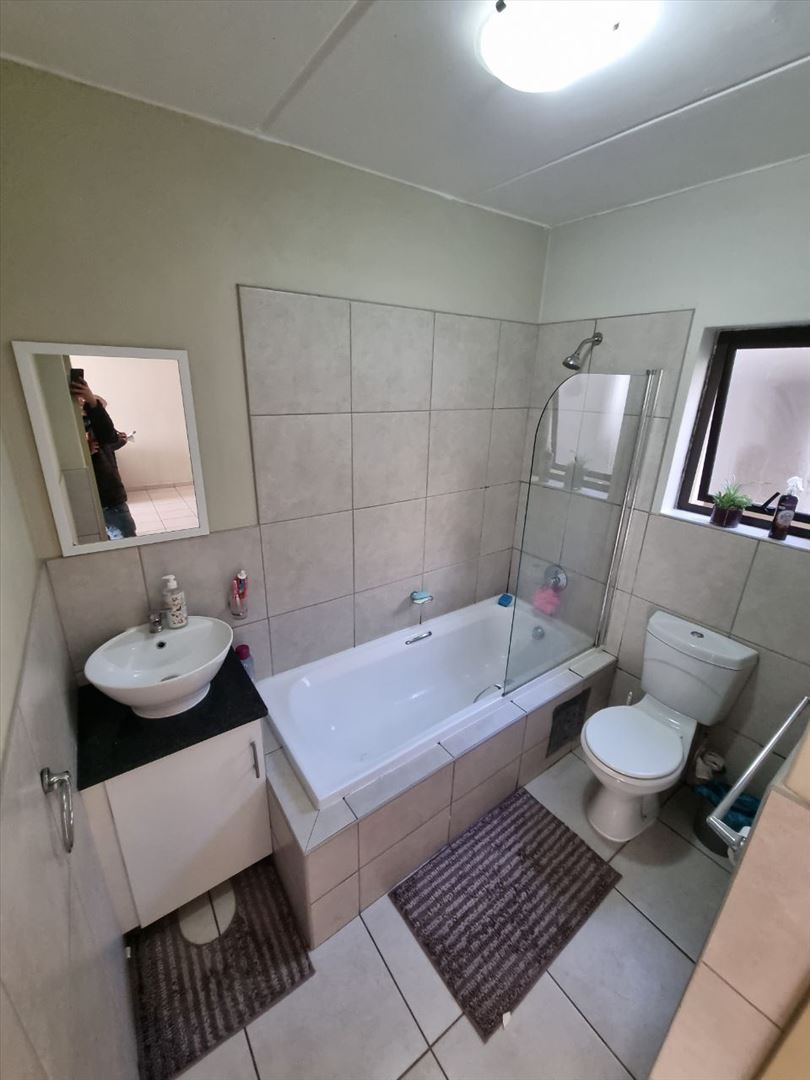 1 Bedroom Property for Sale in Norton Home Estate AH Gauteng