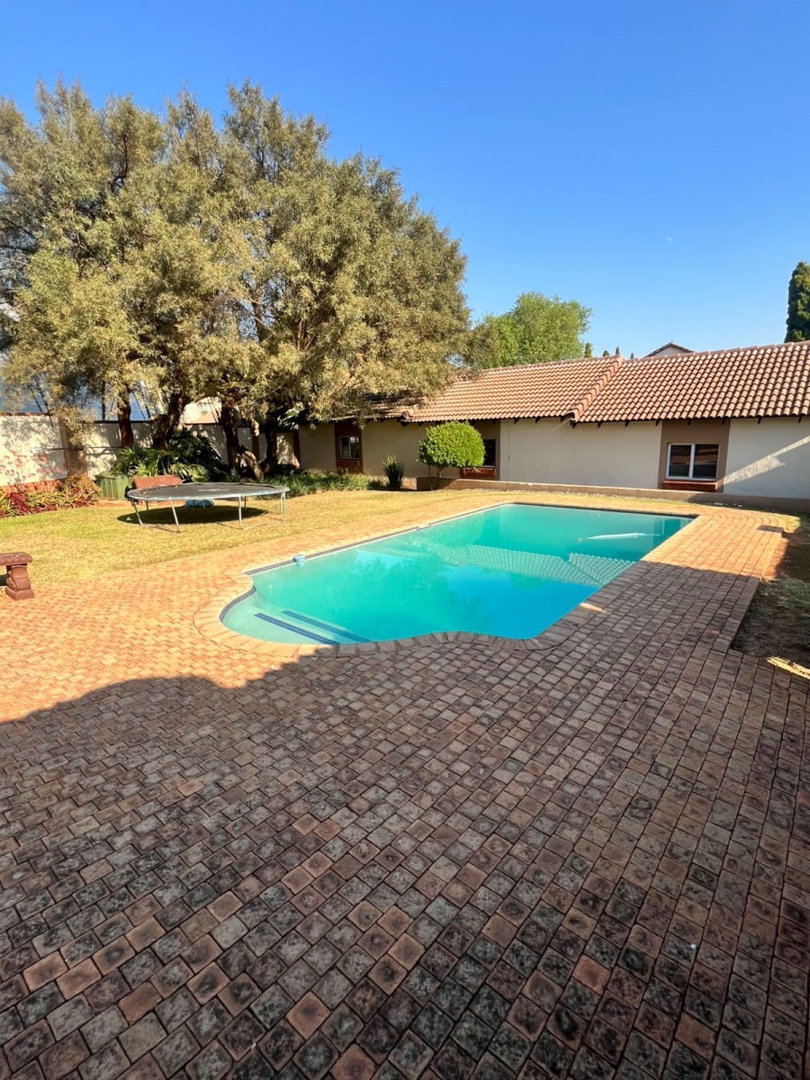 2 Bedroom Property for Sale in Boardwalk Gauteng