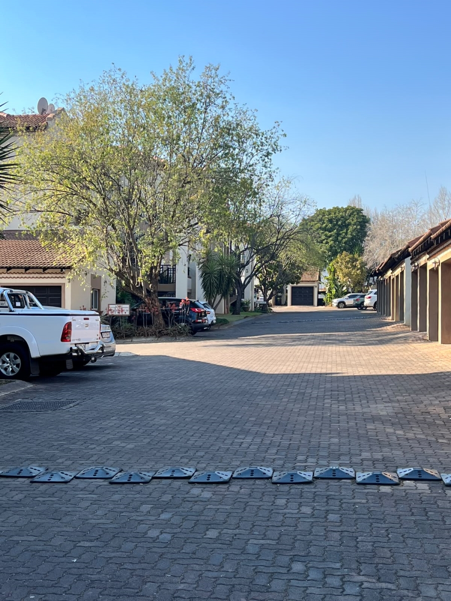 2 Bedroom Property for Sale in Boardwalk Gauteng