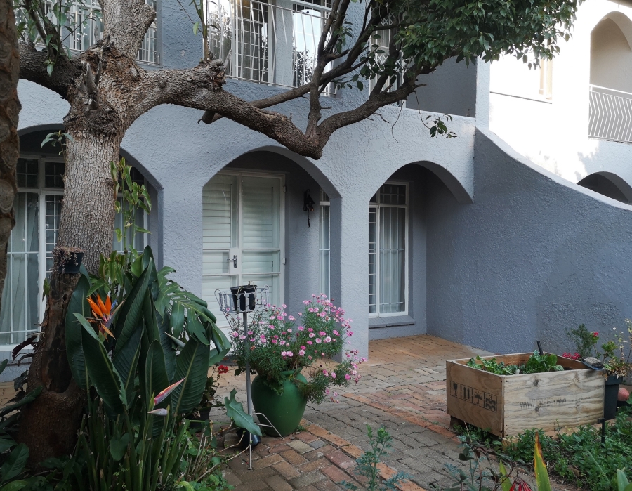 To Let 2 Bedroom Property for Rent in Fairland Gauteng
