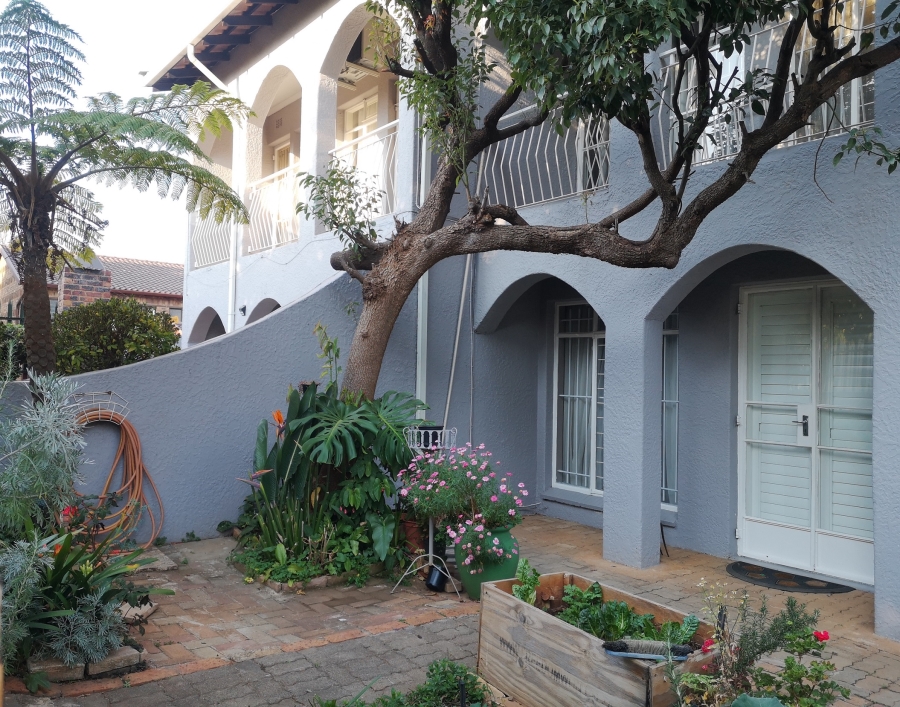 To Let 2 Bedroom Property for Rent in Fairland Gauteng