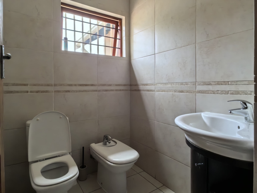 To Let 1 Bedroom Property for Rent in Ferndale Gauteng