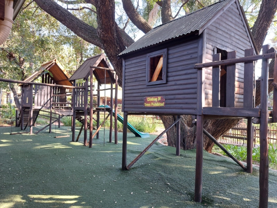 To Let Commercial Property for Rent in Montana Park Gauteng