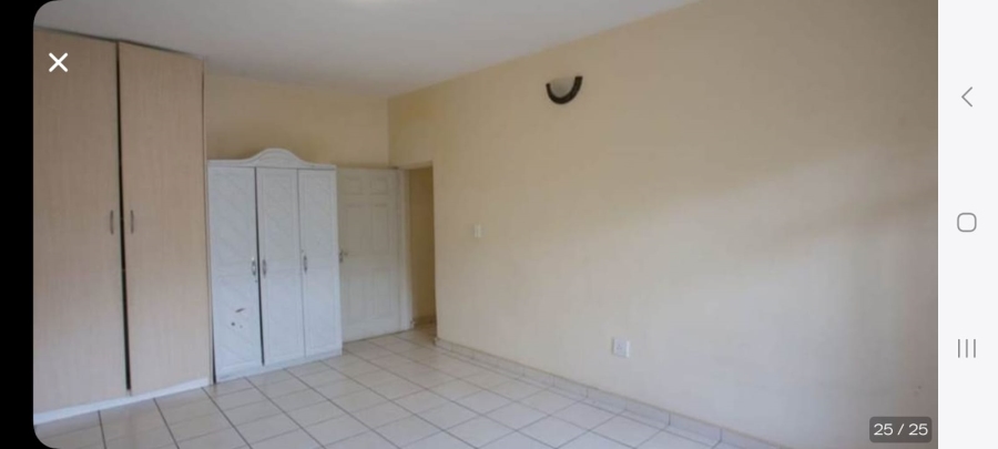 12 Bedroom Property for Sale in Robertsham Gauteng