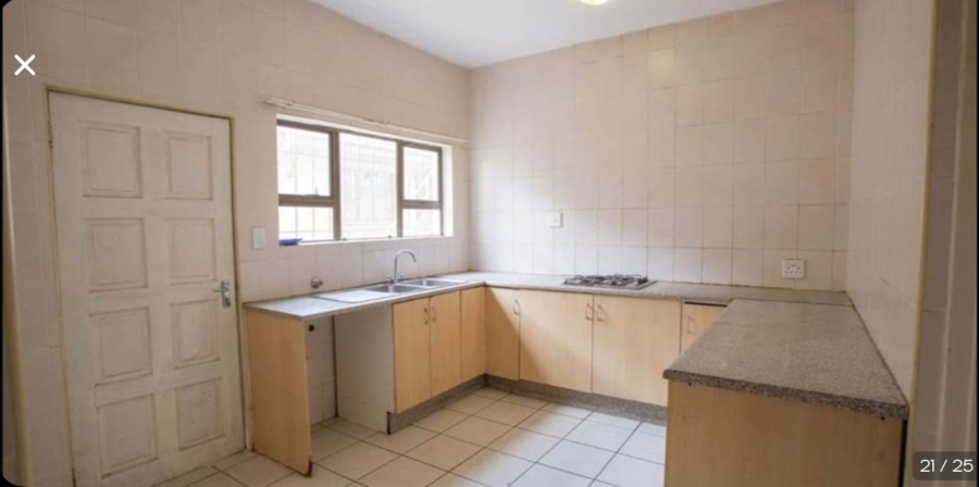 12 Bedroom Property for Sale in Robertsham Gauteng