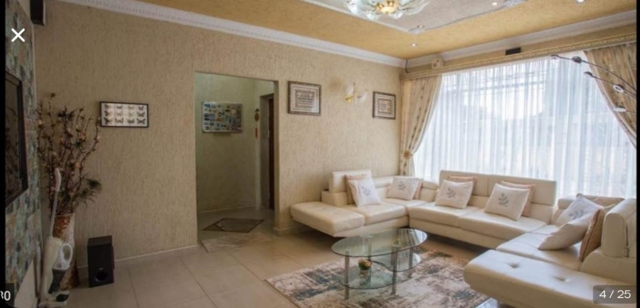 12 Bedroom Property for Sale in Robertsham Gauteng