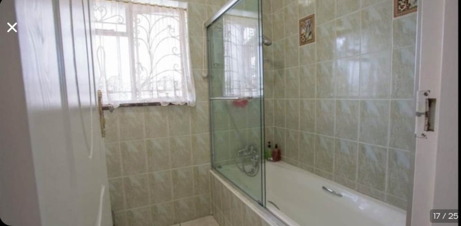 12 Bedroom Property for Sale in Robertsham Gauteng