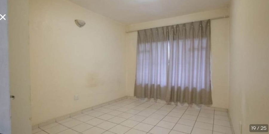 12 Bedroom Property for Sale in Robertsham Gauteng