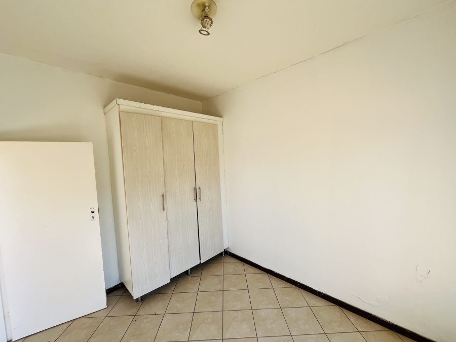 2 Bedroom Property for Sale in Erand Gardens Gauteng