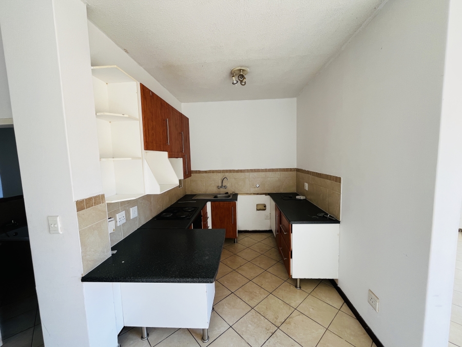 2 Bedroom Property for Sale in Erand Gardens Gauteng
