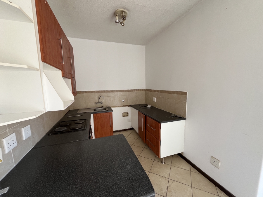 2 Bedroom Property for Sale in Erand Gardens Gauteng