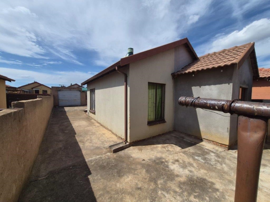 2 Bedroom Property for Sale in Soshanguve East Gauteng