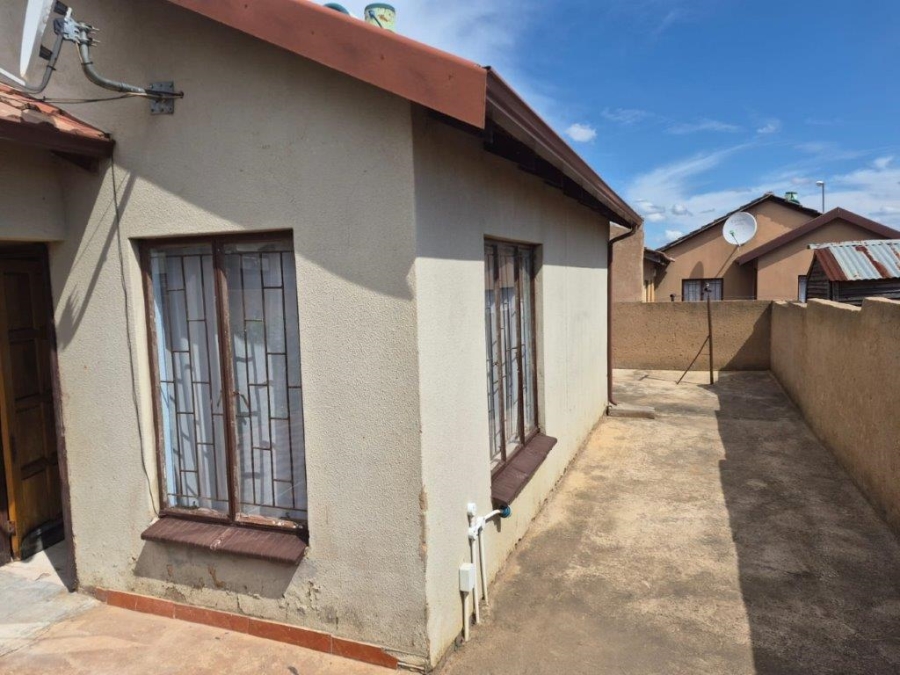 2 Bedroom Property for Sale in Soshanguve East Gauteng